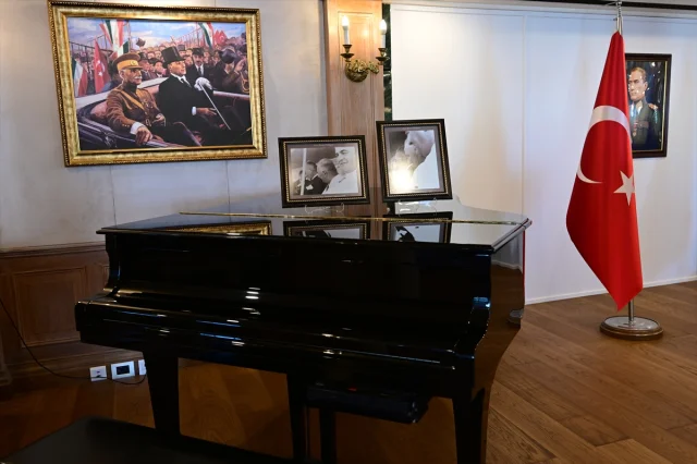 Savarona Yatı Boğaz Geçişi ile İstanbul'u Selamlayacak