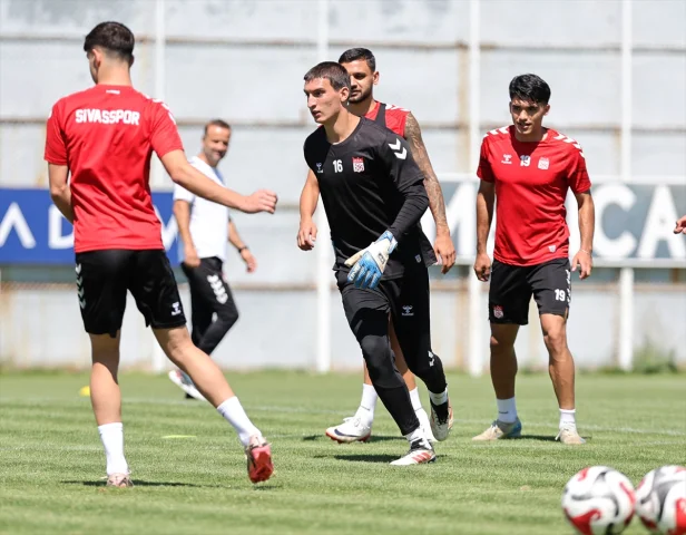 Sivasspor'un Zorlu Diyarbakır Deplasmanına Hazırlığı Tamam