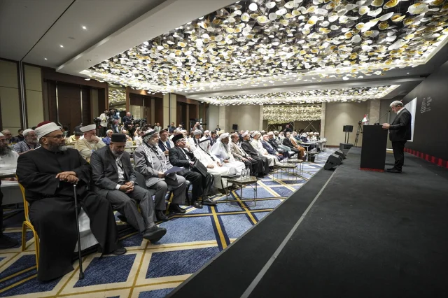 Gazze'nin Umudu İstanbul'da: İslami Alimler Konferansı Sürüyor