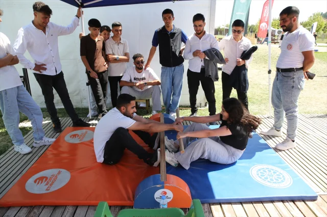 Malazgirt'te Tarihi Zaferin Ritmi Unutulmaz Bir Coşkuyla Atılıyor