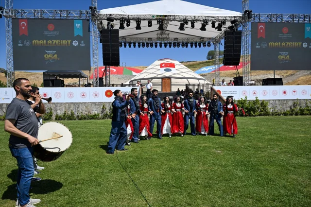 Malazgirt'te Tarihi Zaferin Ritmi Unutulmaz Bir Coşkuyla Atılıyor