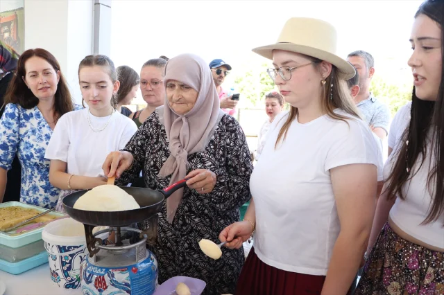 Tekirdağ'da 33. Ayçiçeği Festivali'nin Renkli Anları Herkesi Büyüledi
