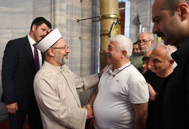Diyanet İşleri Başkanı Erbaş'tan İstanbul'da Anlamlı Mesajlar