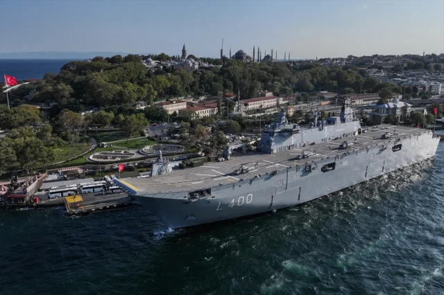 TCG Anadolu'nun Zafer Dolu Çanakkale-İstanbul Seyahati