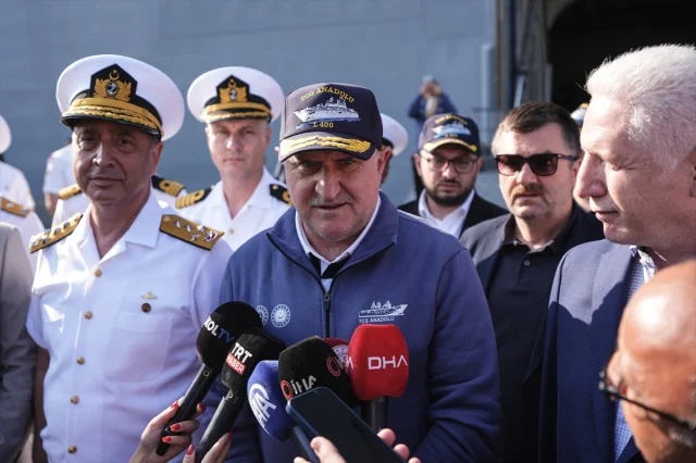 TCG Anadolu'nun Zafer Dolu Çanakkale-İstanbul Seyahati