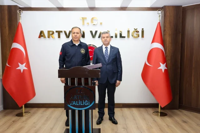 Bakan Yerlikaya'nın Artvin Çıkarmasında Neler Yaşandı