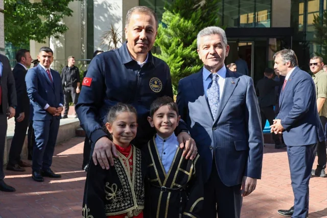 Bakan Yerlikaya'nın Artvin Çıkarmasında Neler Yaşandı