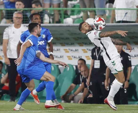 Sipay Bodrum FK'nın Zafer Yürüyüşü: Sakaryaspor Mağlubiyetle...