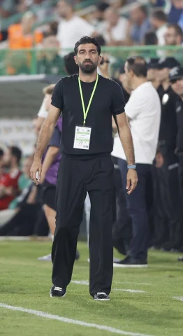 Sipay Bodrum FK'nın Zafer Yürüyüşü: Sakaryaspor Mağlubiyetle Sarsıldı