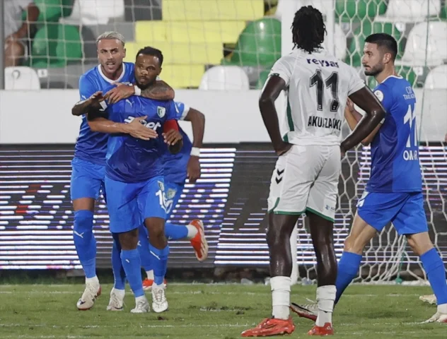 Sipay Bodrum FK'nın Zafer Yürüyüşü: Sakaryaspor Mağlubiyetle Sarsıldı