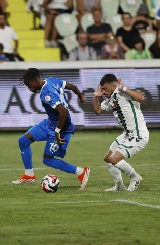 Sipay Bodrum FK'nın Zafer Yürüyüşü: Sakaryaspor Mağlubiyetle Sarsıldı