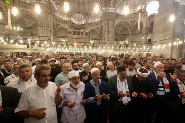 İstanbul'da Gazze İçin Yapılan Unutulmaz Dua Programı