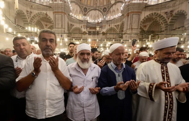 İstanbul'da Gazze İçin Yapılan Unutulmaz Dua Programı