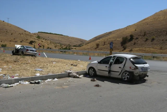 Malatya Akçadağ'da Korkunç Kaza: 1 Ölü, 4 Yaralı