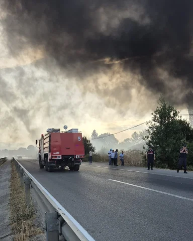 Tokat'ta Büyük Heyecan: Kumaş Deposundaki Yangın Söndürüldü