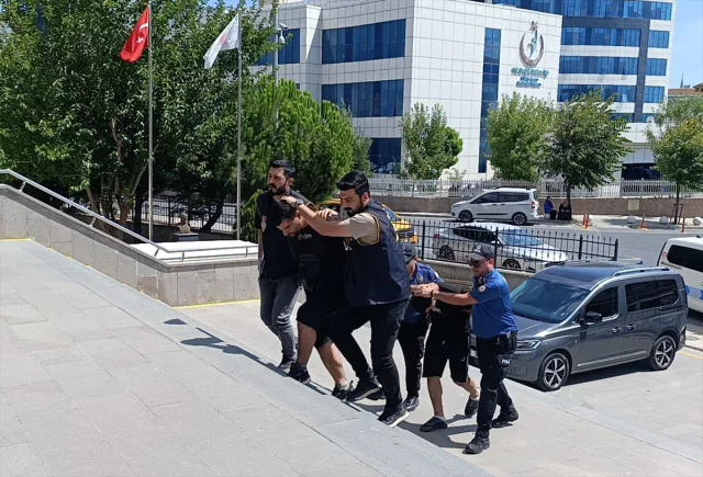 Tekirdağ'da Şok! Gasp Ettikleri Taksiyi Kaza Yaptılar