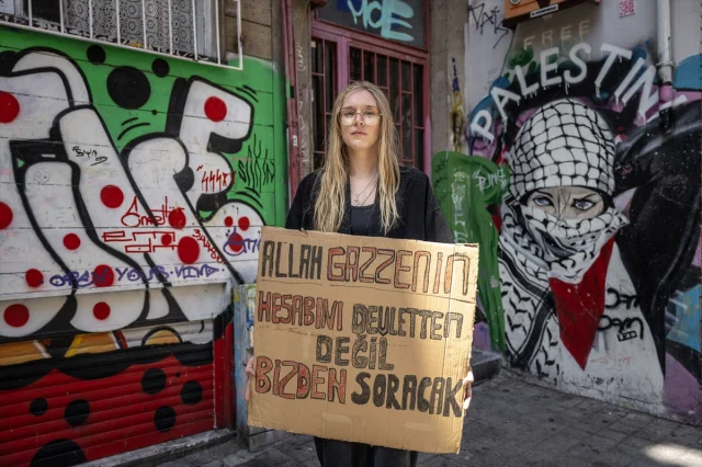 ABD'li Aktivist Kadıköy'den Dünya Çapında Gazze'ye Ses Olmayı Hedefliyor