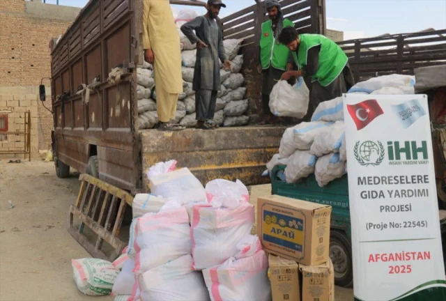 İHH'den Afganistan'da Hayat Kurtaran Yardım