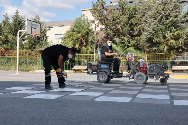 Bağcılar'da Öğrenciler İçin Nostaljik Oyun Alanları