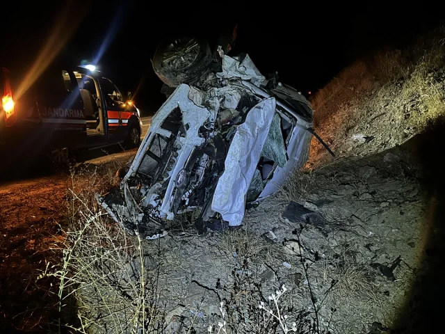 Çorum'da Korkutan Trafik Kazası: Otomobil Devrildi, Sürücü Yaşamını Yitirdi