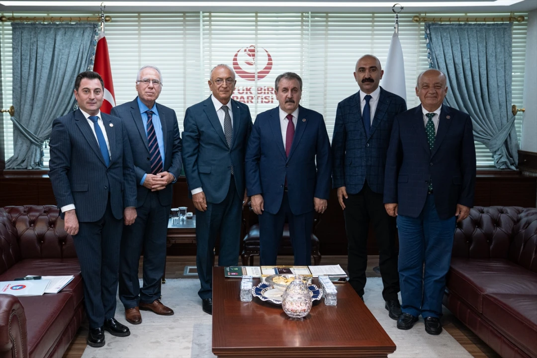 BBP Lideri Destici'den Çarpıcı Açıklama: Farklılıklarımız Zenginliğimizdir