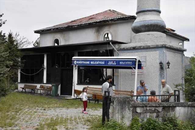 Ordu'da Tarihi Cami Yangının Kurbanı Oldu