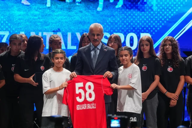 Kadın Futbolunun Parlayan Yıldızları Ankara'da Bir Araya Geldi