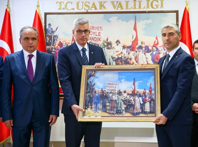 Sağlık Bakanı Memişoğlu Uşak'ta Yeni Dönemi Duyurdu