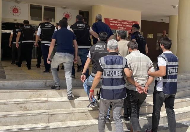 Şanlıurfa'da Büyük Panik: Otele Silahlı Saldırı Anı Kamerada