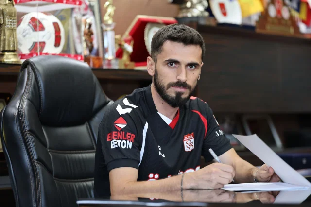 Sivasspor'un Heyecan Yaratan Transferi: Valon Ethemi Kimdir?