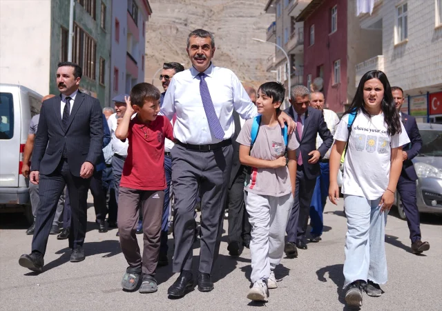 Yusuf Tekin Erzurum'da Eğitim Vizyonunu Anlattı