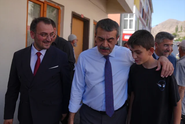 Yusuf Tekin Erzurum'da Eğitim Vizyonunu Anlattı