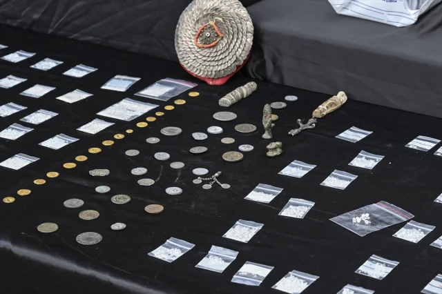 Kaçak Değerli Taş Ticareti Maskeleniyor mu? 43 Kişi Adliyede