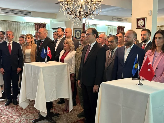 30 Ağustos Coşkusu Priştine'de Yükseldi