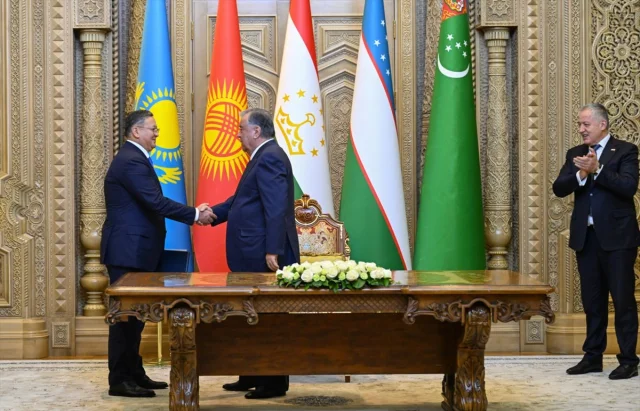 Orta Asya'da Stratejik İttifak Gündemde: Kazakistan ve Tacikistan Ortaklığı