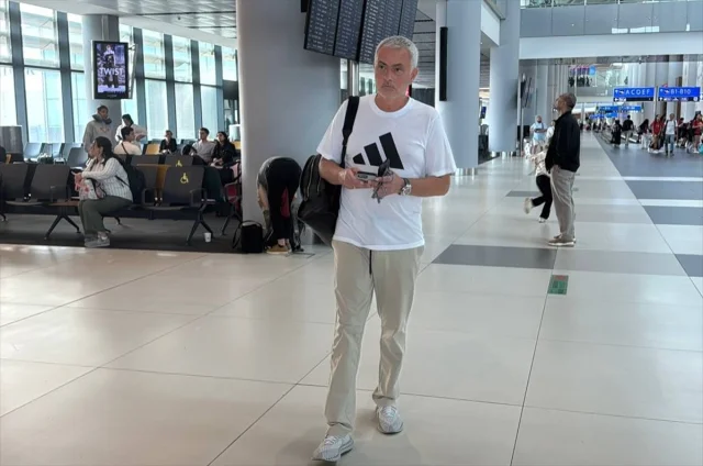 Jose Mourinho Türkiye Defterini Kapattı