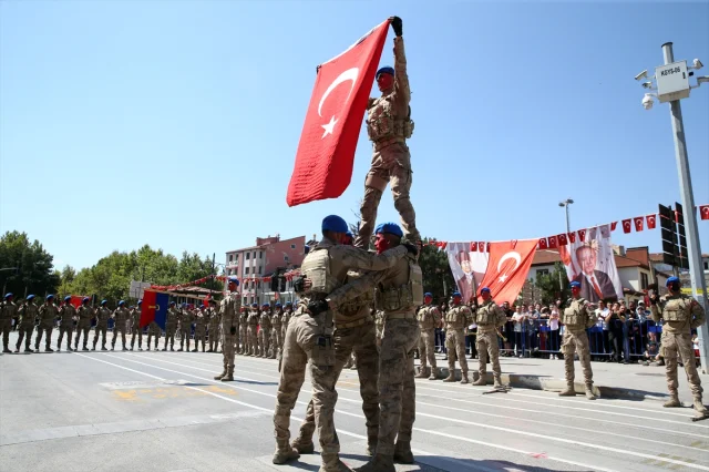 Zafer Coşkusu Türkiye'nin Her Köşesinde Yaşandı: Samsun'dan Amasya'ya Unutulmaz Anlar