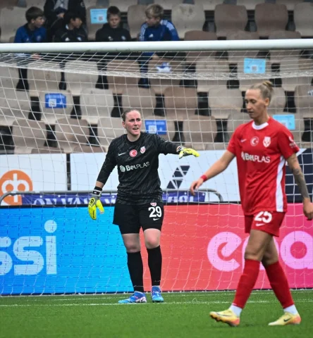 Tarihi Zafer: FOMGET Kadın Futbol Takımı UEFA'da Sahne Alacak