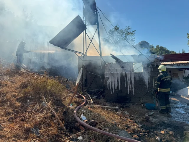 Muğla'da Şok Olay: Genç Tartışma Sonrası Evi Kundakladı