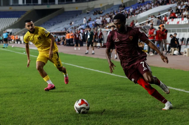 Trendyol 1. Lig’de Nefes Kesen Mücadele: Hatayspor ve İstanbulspor Karşı Karşıya