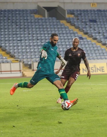 Trendyol 1. Lig’de Nefes Kesen Mücadele: Hatayspor ve İstanbulspor Karşı Karşıya