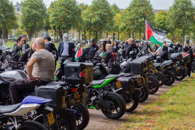 Lahey’de Motosikletliler Filistin İçin Sokağa Çıktı