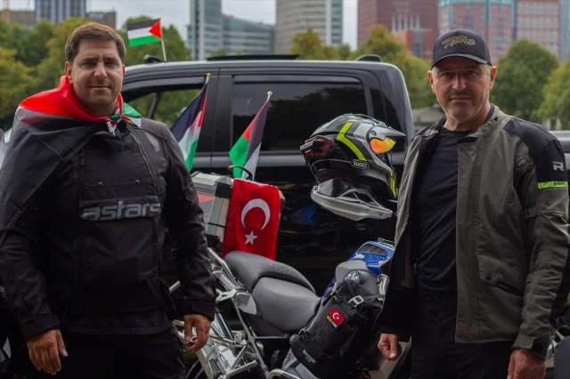 Lahey’de Motosikletliler Filistin İçin Sokağa Çıktı