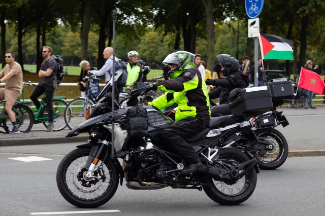 Lahey’de Motosikletliler Filistin İçin Sokağa Çıktı