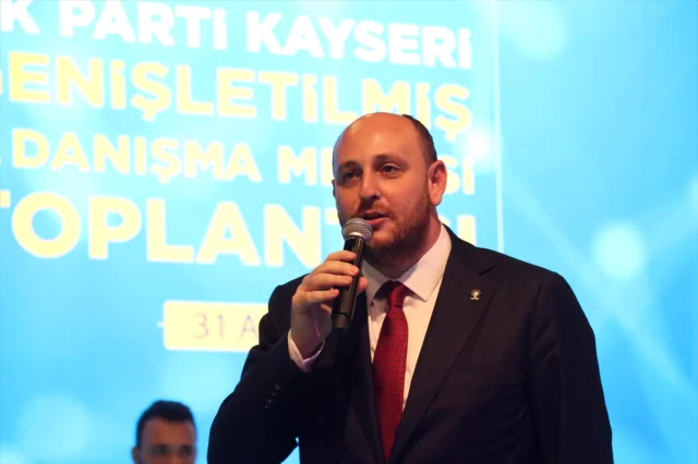 AK Parti'nin Kayseri Buluşması Siyasetin Nabzını Tuttu