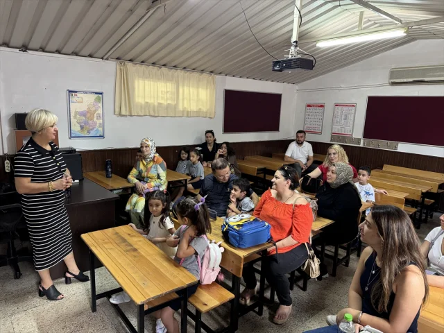 Adana ve Mersin'de Okul Heyecanı Başladı