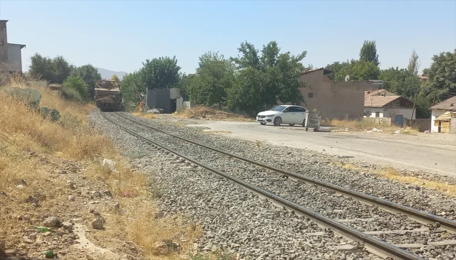 Malatya'da Demiryolu Kazası Gözleri Tekrar Trafik Güvenliğine Çevirdi