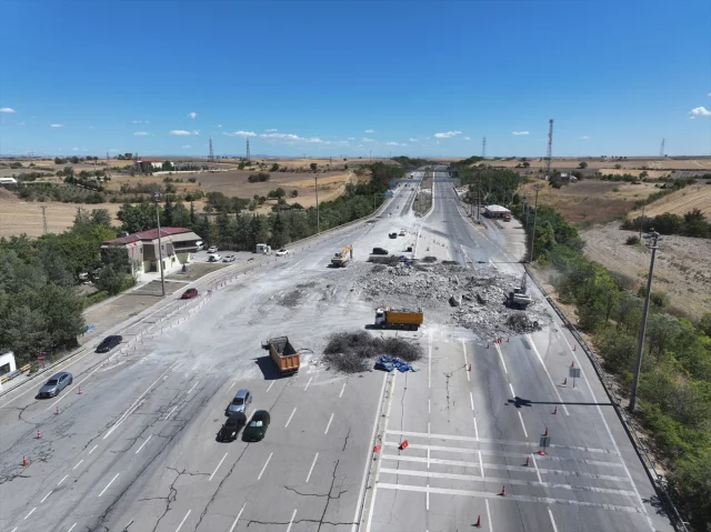 Edirne'deki Ücret Gişeleri Kalkıyor: Otoyol Trafiği Değişiyor