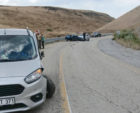 Kars'ta Korkutan Zincirleme Kaza: Sürpriz Gelişmeler