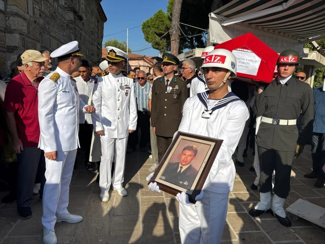 İz Metin Son Görevinde Unutulmadı: İzmir'de Anlamlı Uğurlama